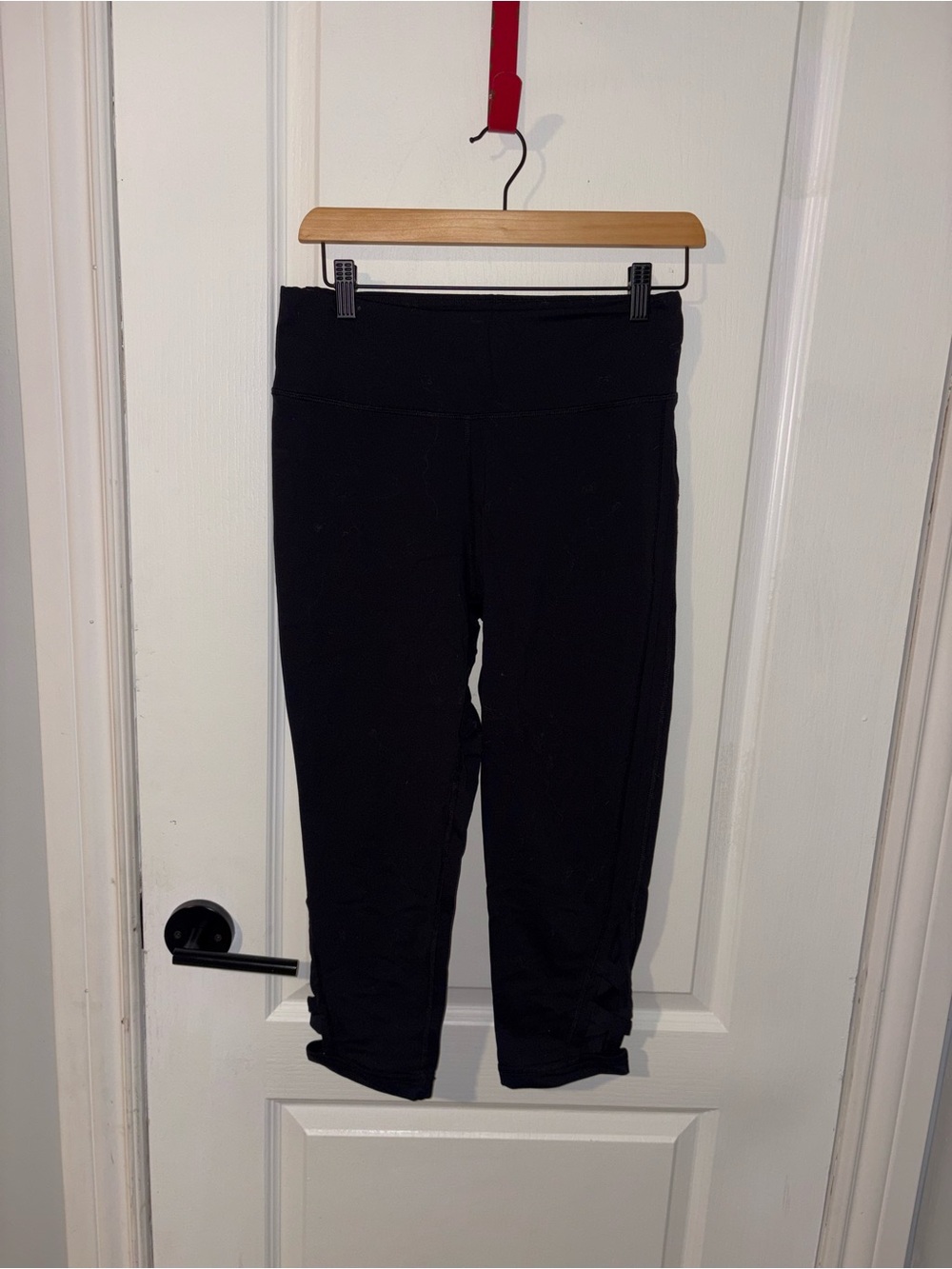 Shambhala | Black Cropped Braided Leggings | Size Medium